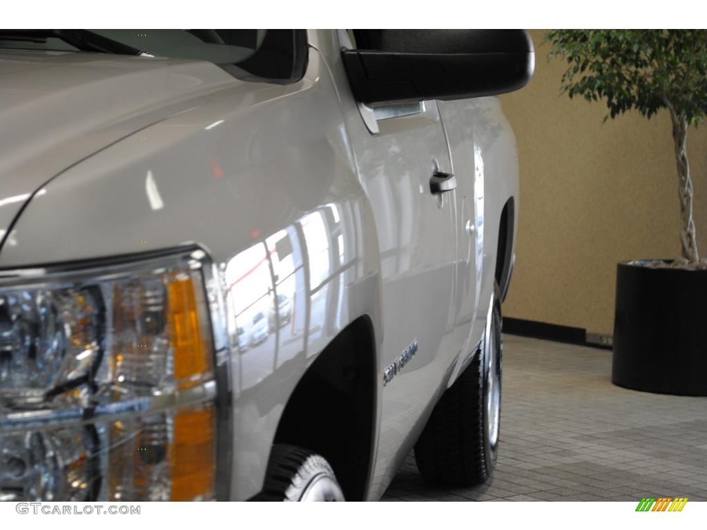 2009 Silverado 1500 Regular Cab 4x4 - Silver Birch Metallic / Dark Titanium photo #4