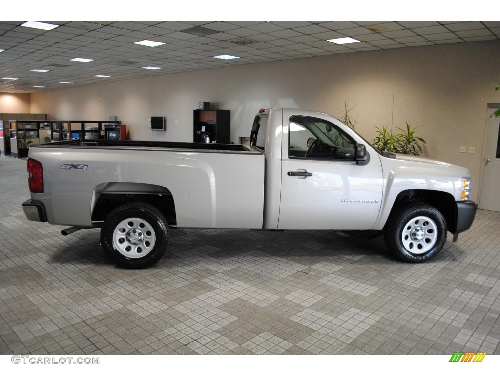 2009 Silverado 1500 Regular Cab 4x4 - Silver Birch Metallic / Dark Titanium photo #14