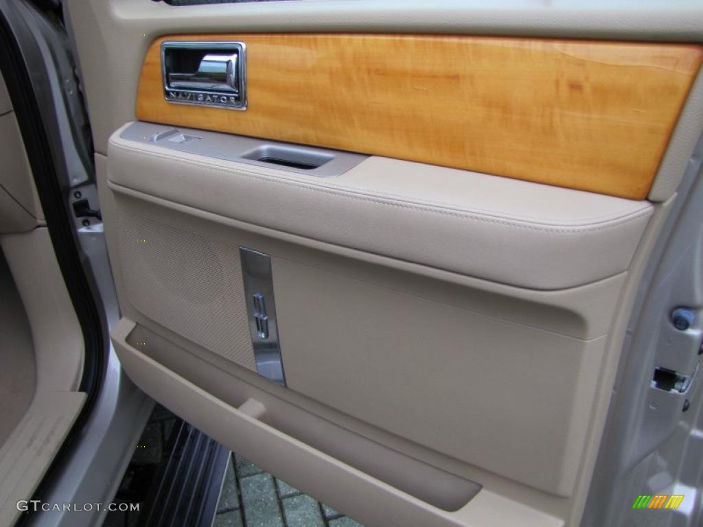 2007 Lincoln Navigator Ultimate Camel Door Panel Photo #48437013