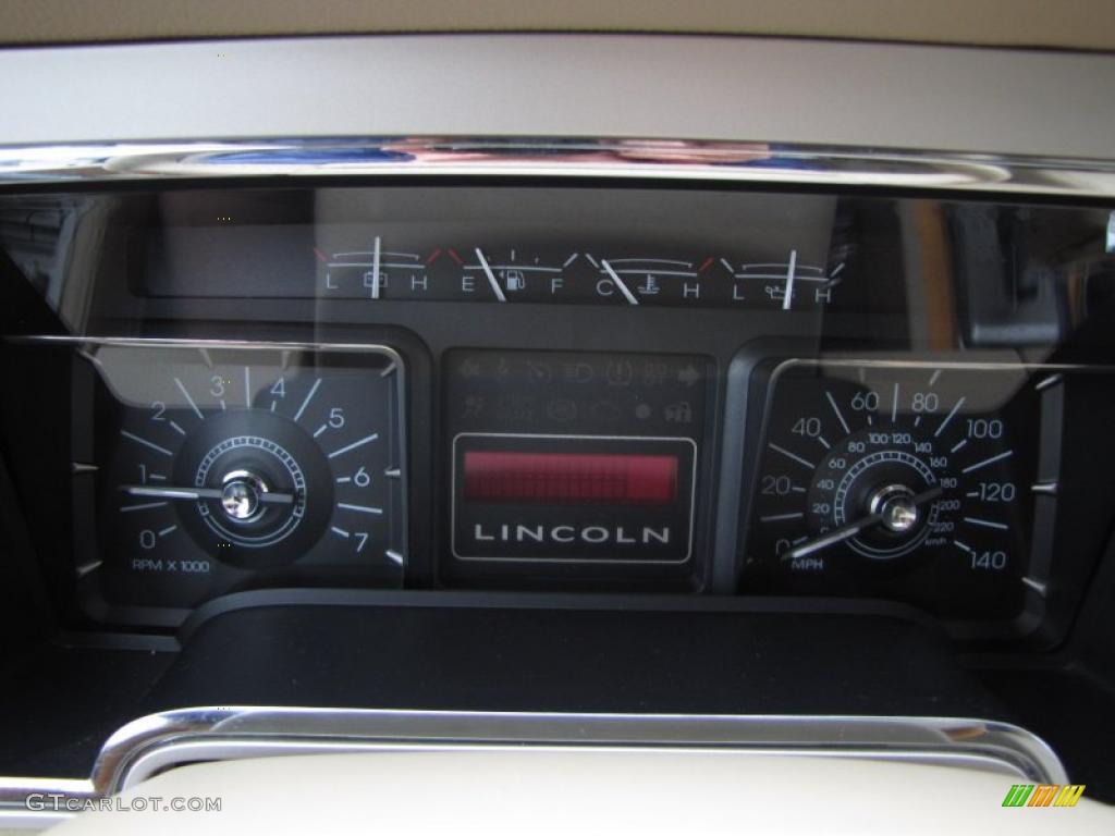 2007 Lincoln Navigator Ultimate Gauges Photo #48437097