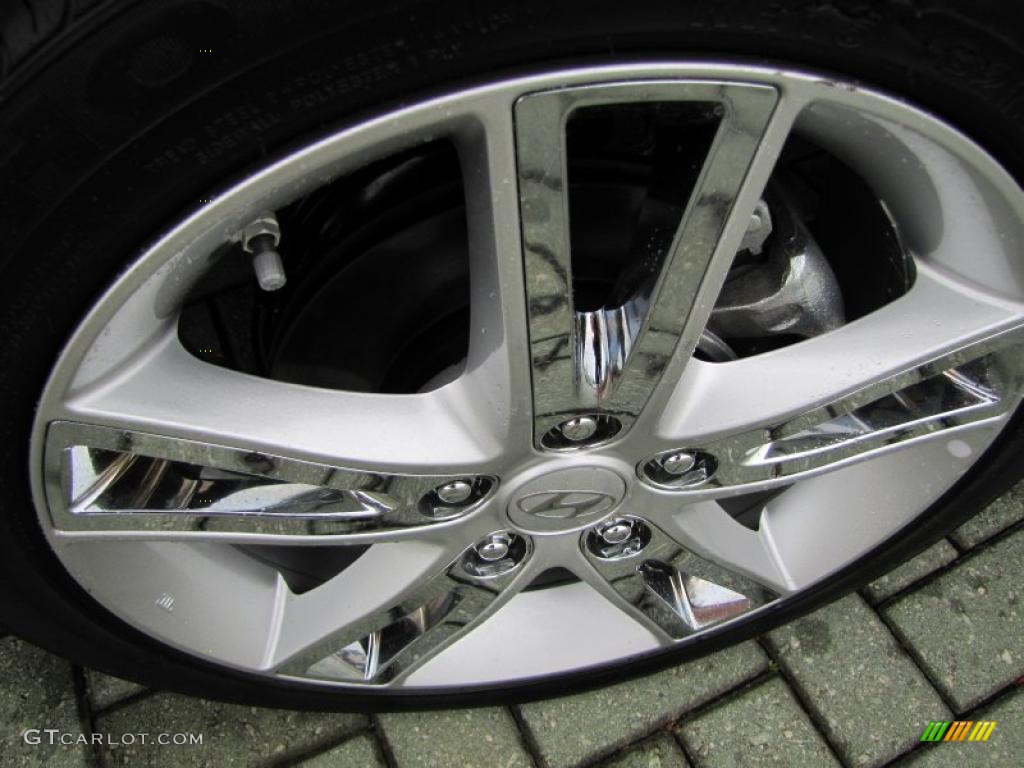 2011 Hyundai Elantra Touring SE Wheel Photo #48437349