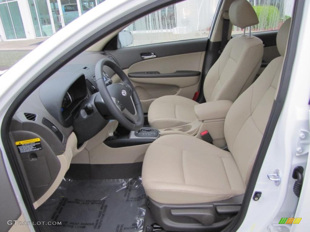 Gray Interior 2011 Hyundai Elantra Touring Se Photo