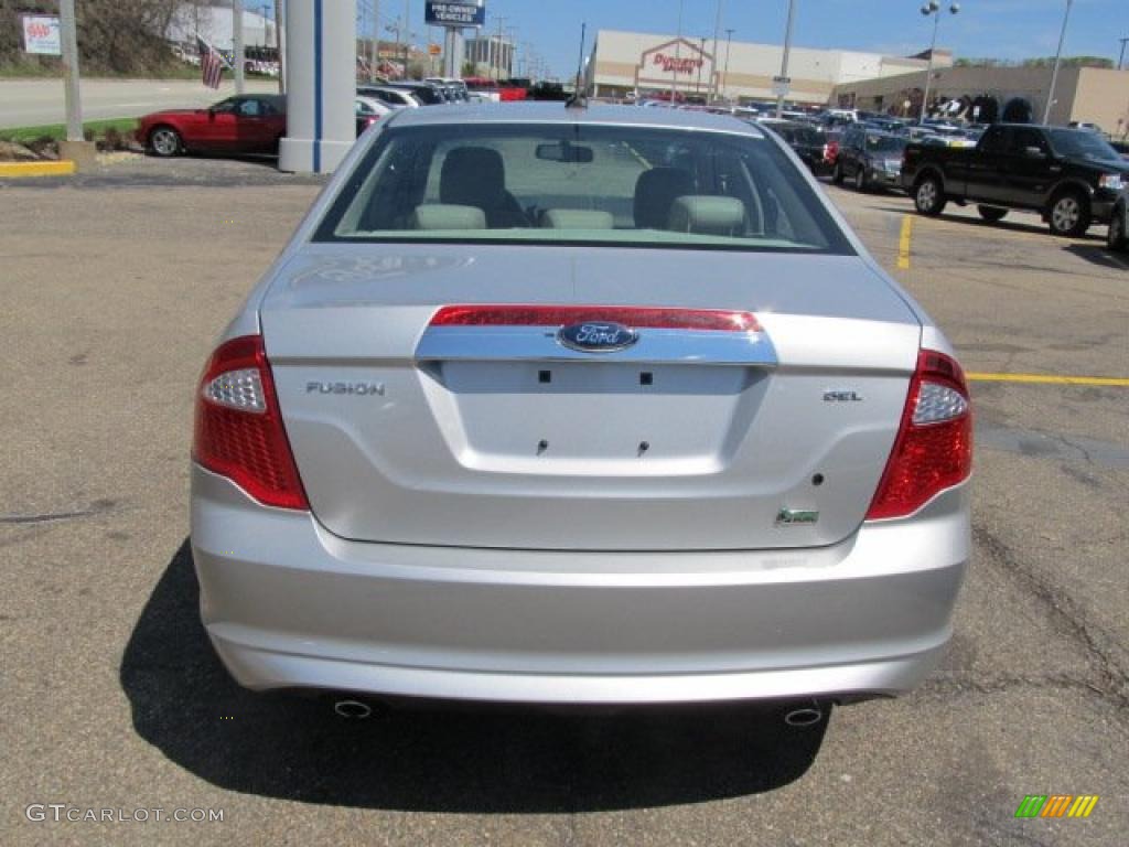 2010 Fusion SEL V6 - Brilliant Silver Metallic / Medium Light Stone photo #7