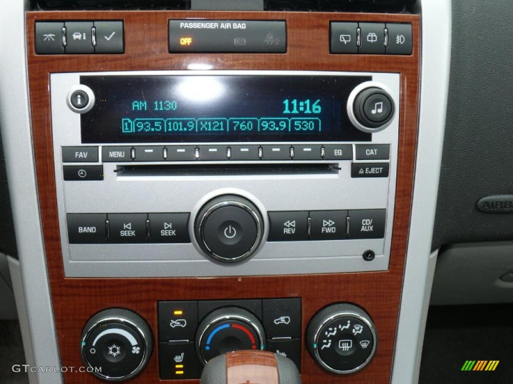 2008 Chevrolet Equinox LT AWD Controls Photo #48440577