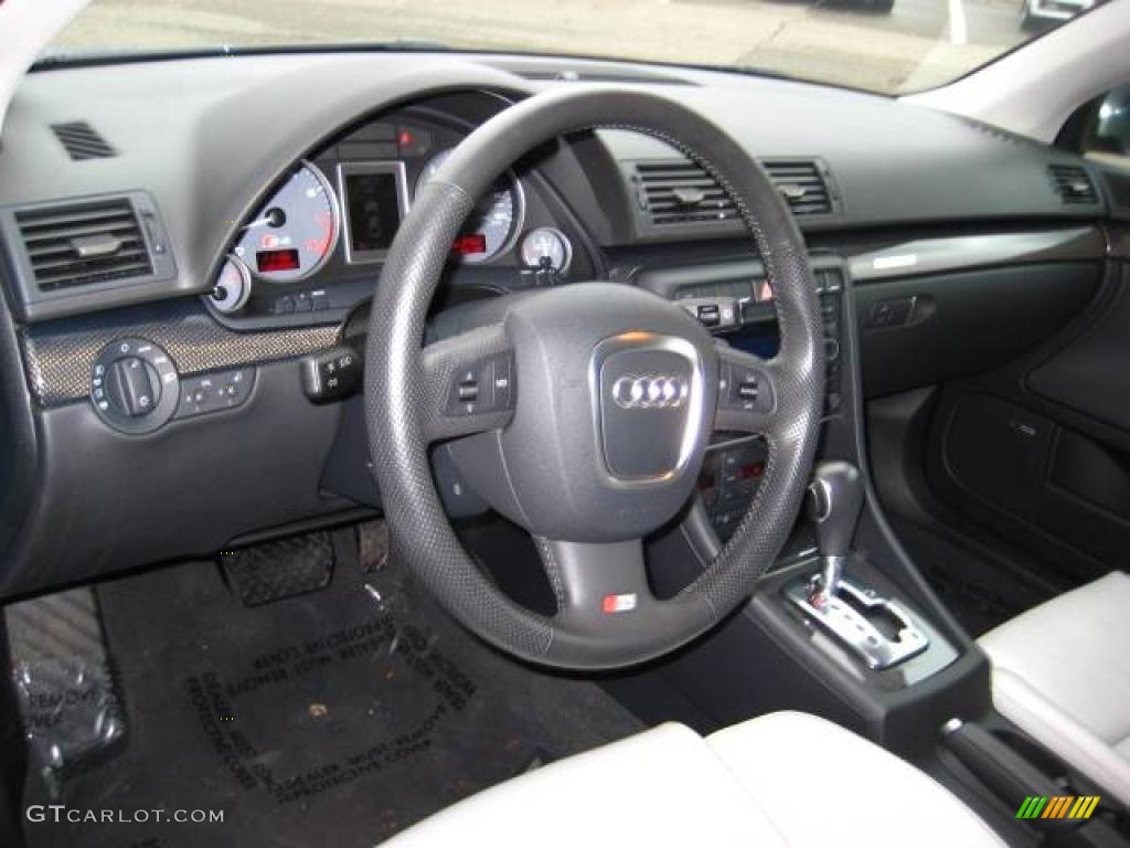 2007 Audi S4 4.2 quattro Sedan Ebony/Silver Steering Wheel Photo #48442779