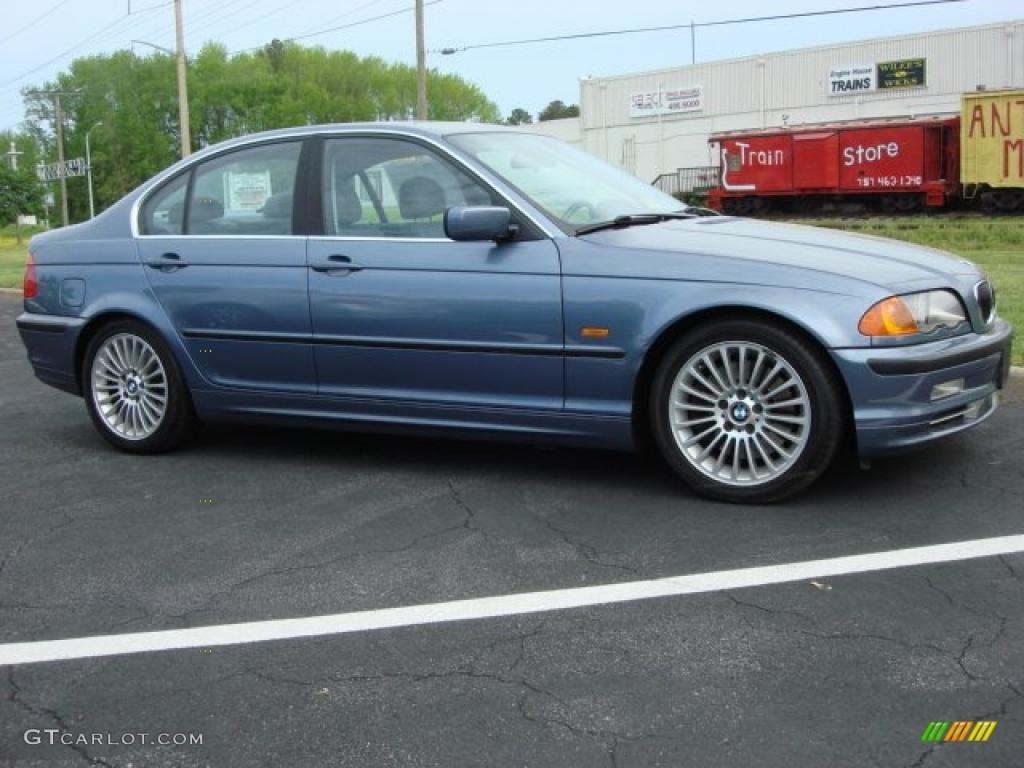 2001 3 Series 330i Sedan - Steel Blue Metallic / Grey photo #2