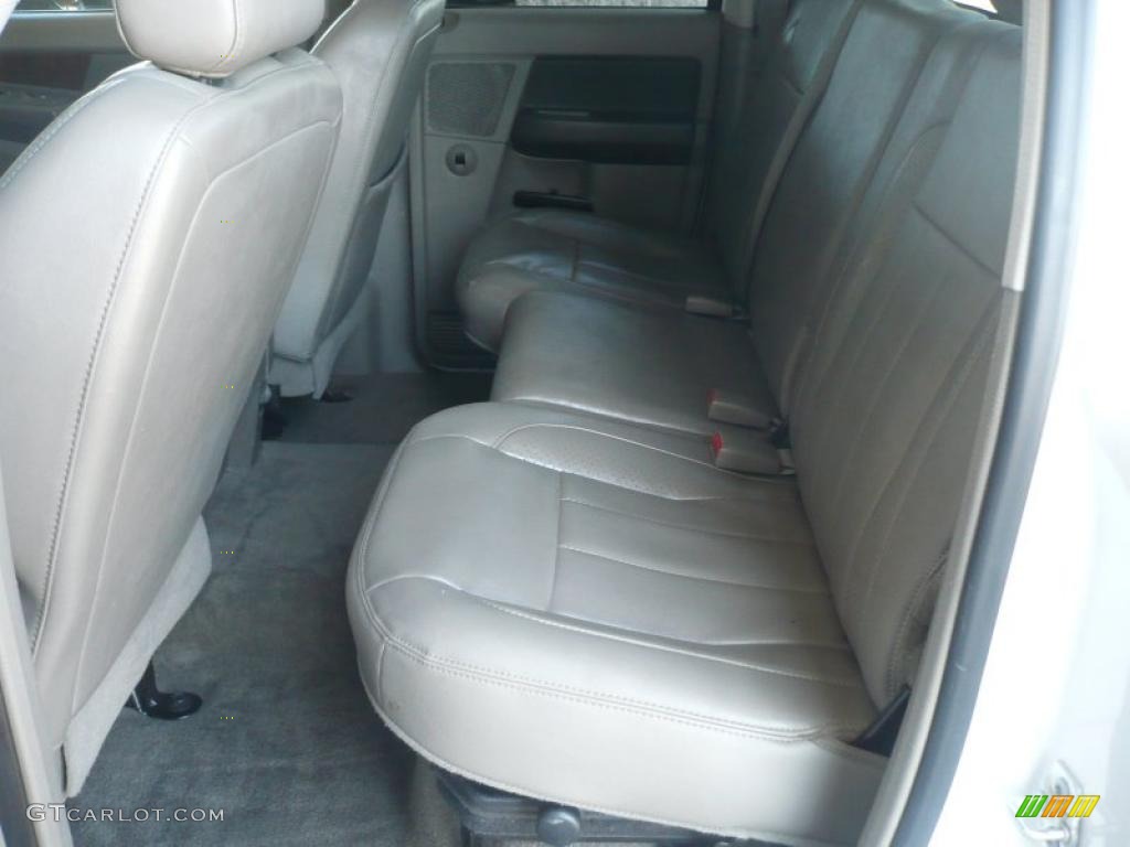 2009 Ram 3500 ST Quad Cab 4x4 Chassis Commercial - Bright White / Khaki photo #11