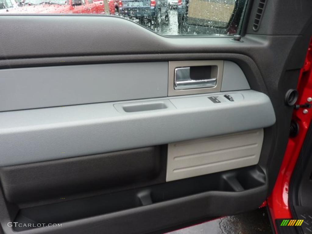 2011 Ford F150 XL Regular Cab 4x4 Steel Gray Door Panel Photo #48446187