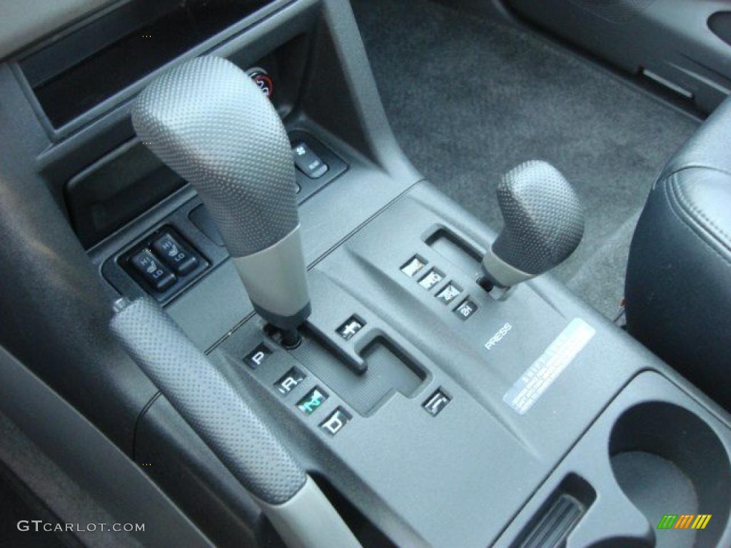 2002 Mitsubishi Montero Limited 4x4 4 Speed Automatic Transmission Photo #48446238