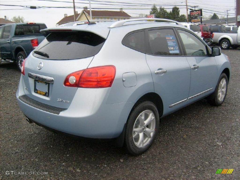 2011 Rogue SV AWD - Frosted Steel Metallic / Black photo #4