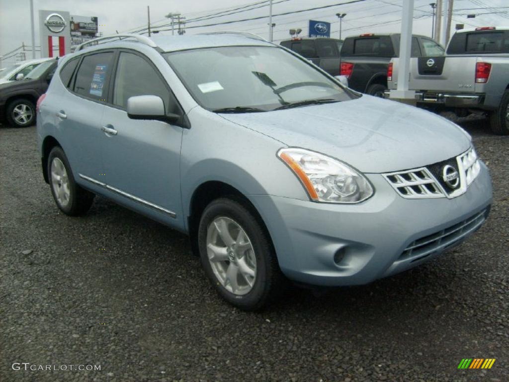 2011 Rogue SV AWD - Frosted Steel Metallic / Black photo #5