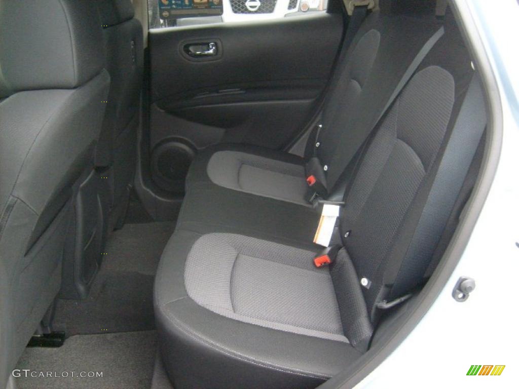2011 Rogue SV AWD - Frosted Steel Metallic / Black photo #11