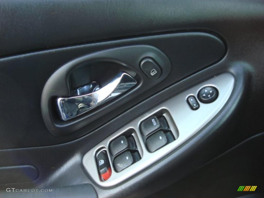 2006 Chevrolet Malibu SS Sedan Controls Photo #48446832