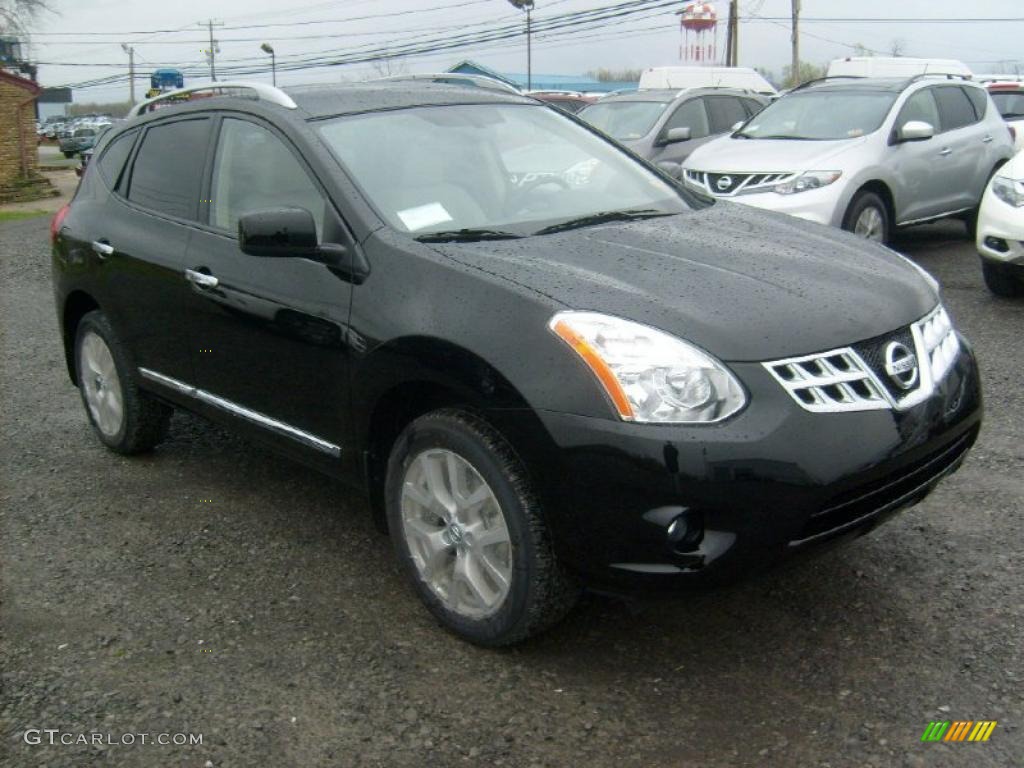 2011 Rogue SL AWD - Wicked Black / Gray photo #5