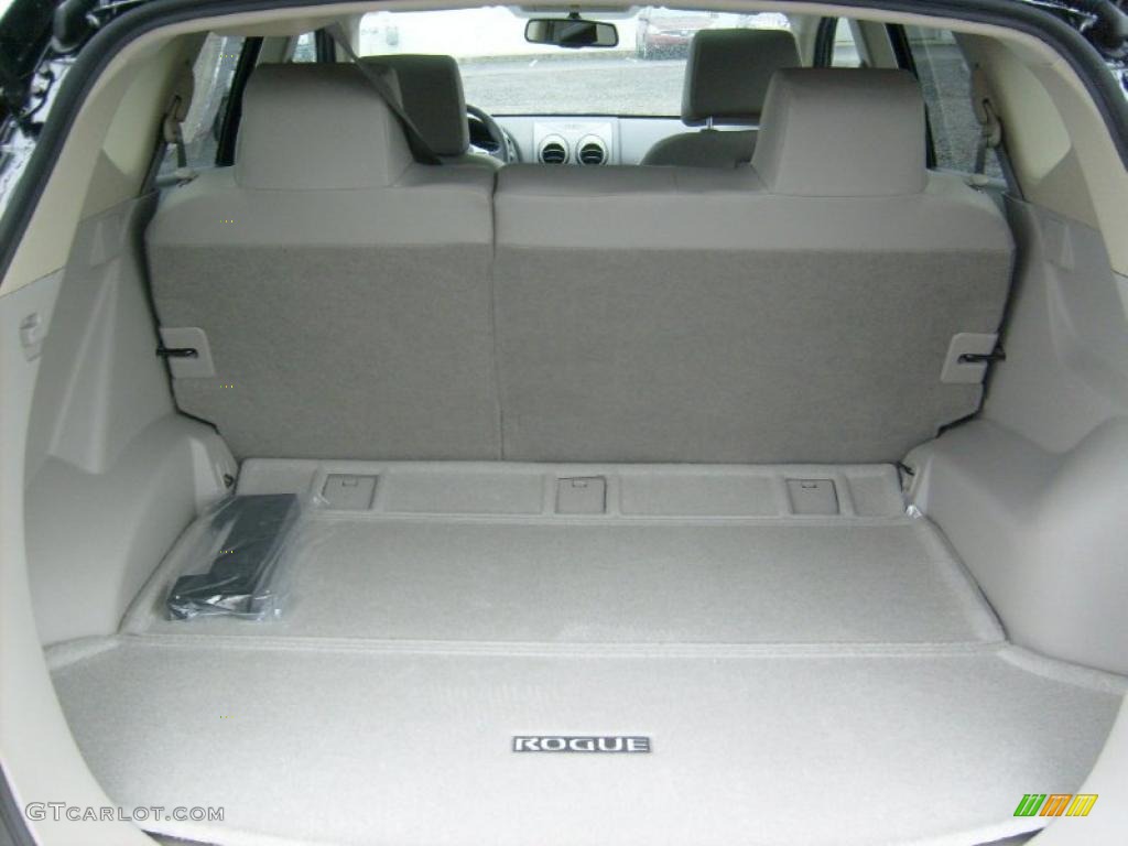 2011 Rogue SL AWD - Wicked Black / Gray photo #14