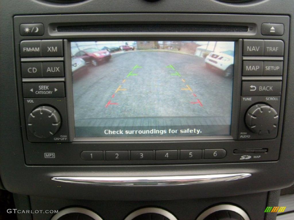 2011 Rogue SL AWD - Wicked Black / Gray photo #19