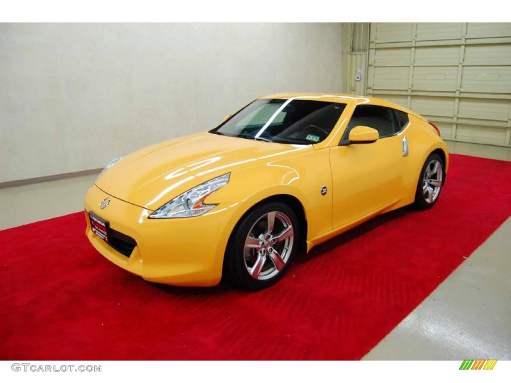 2009 370Z Coupe - Chicane Yellow / Black Cloth photo #3