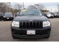 Black - Grand Cherokee Laredo 4x4 Photo No. 4