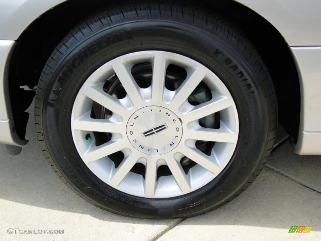2006 Lincoln Town Car Signature Wheel Photo #48451275
