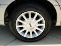 2006 Lincoln Town Car Signature Wheel and Tire Photo