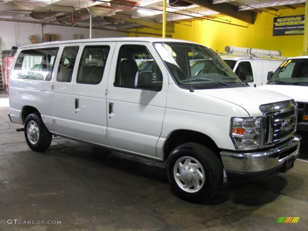 Oxford White Ford E Series Van