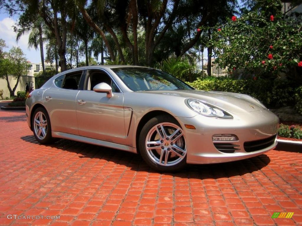 Platinum Silver Metallic 2010 Porsche Panamera S Exterior Photo #48454366
