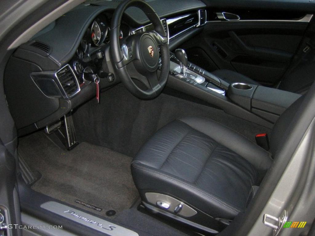 Black Interior 2010 Porsche Panamera S Photo #48454441