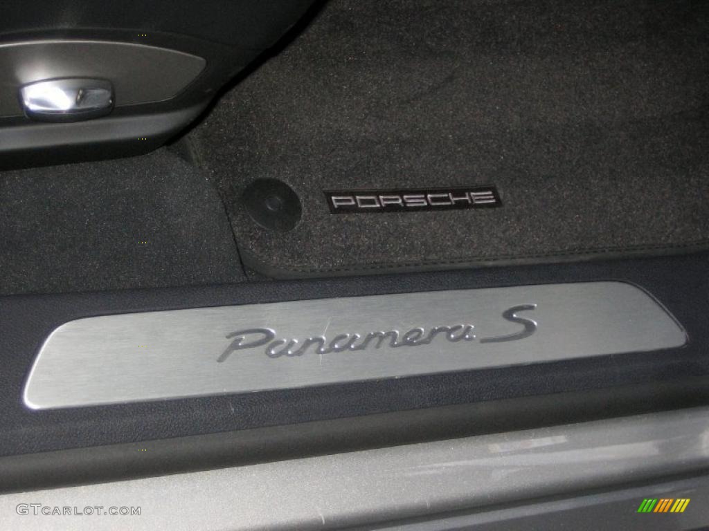 2010 Porsche Panamera S Marks and Logos Photo #48454627