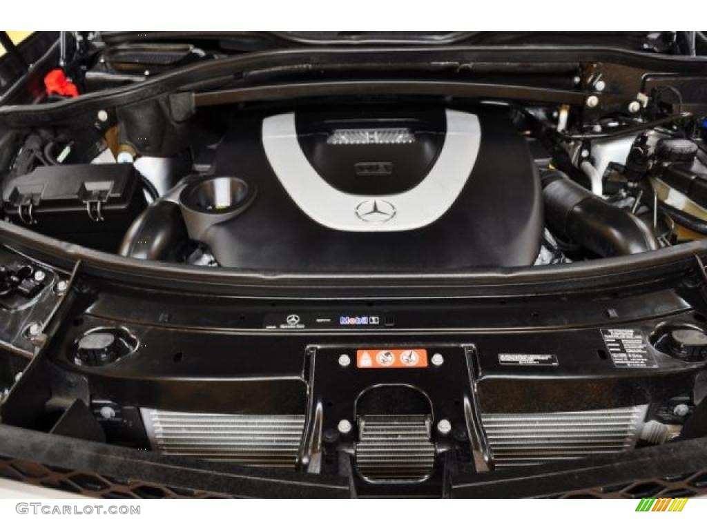 2010 Mercedes-Benz GL 550 4Matic 5.5 Liter DOHC 32-Valve VVT V8 Engine Photo #48455623