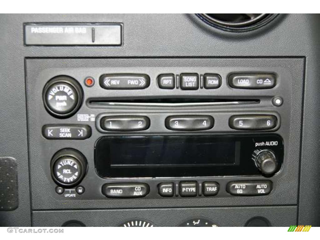 2007 Pontiac Grand Prix GXP Sedan Controls Photo #48457610