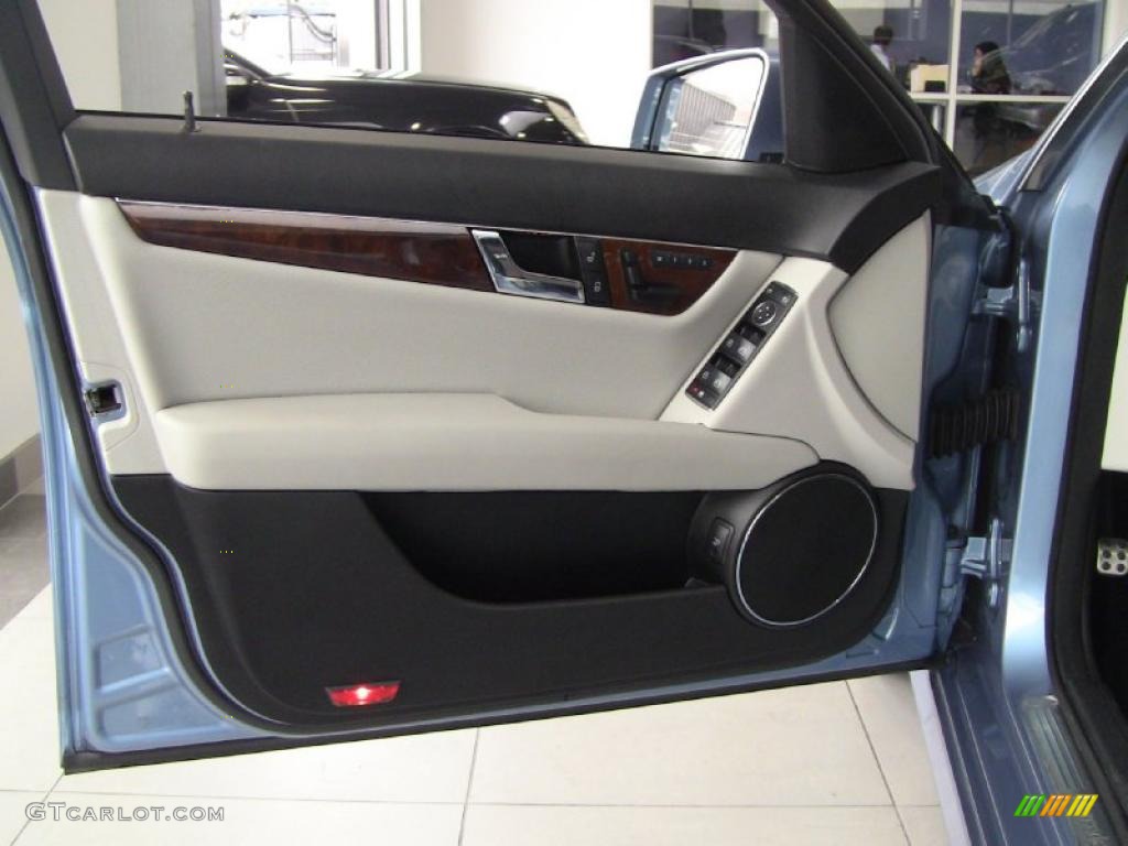 2010 Mercedes-Benz C 300 Sport 4Matic Grey/Black Door Panel Photo #48461097