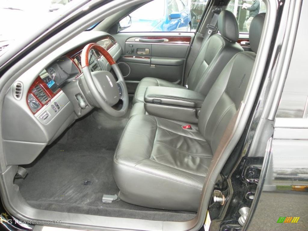 Black Interior 2010 Lincoln Town Car Signature Limited Photo #48461805