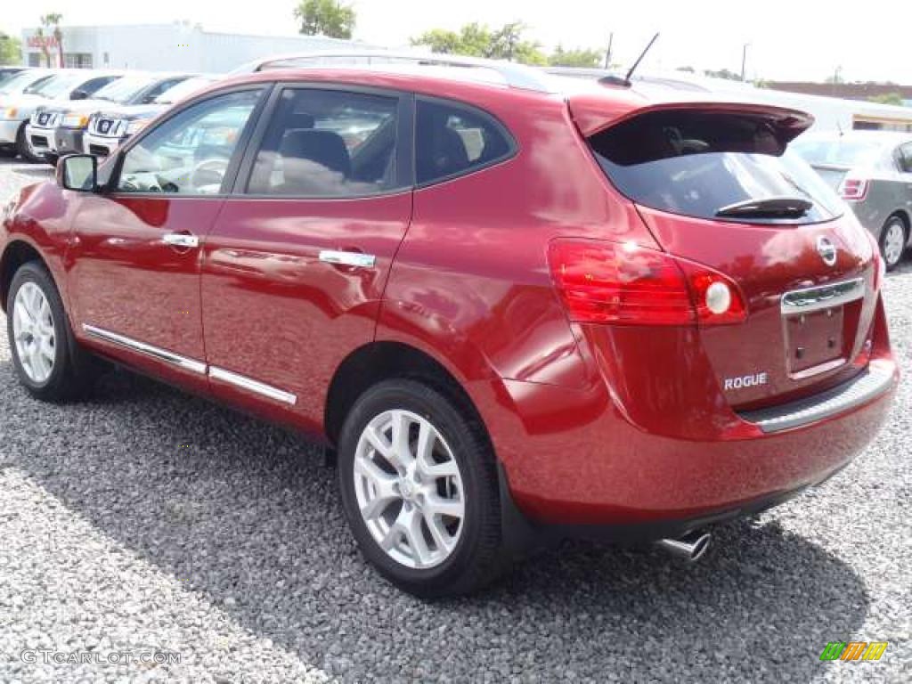 2011 Rogue SL - Cayenne Red / Gray photo #2