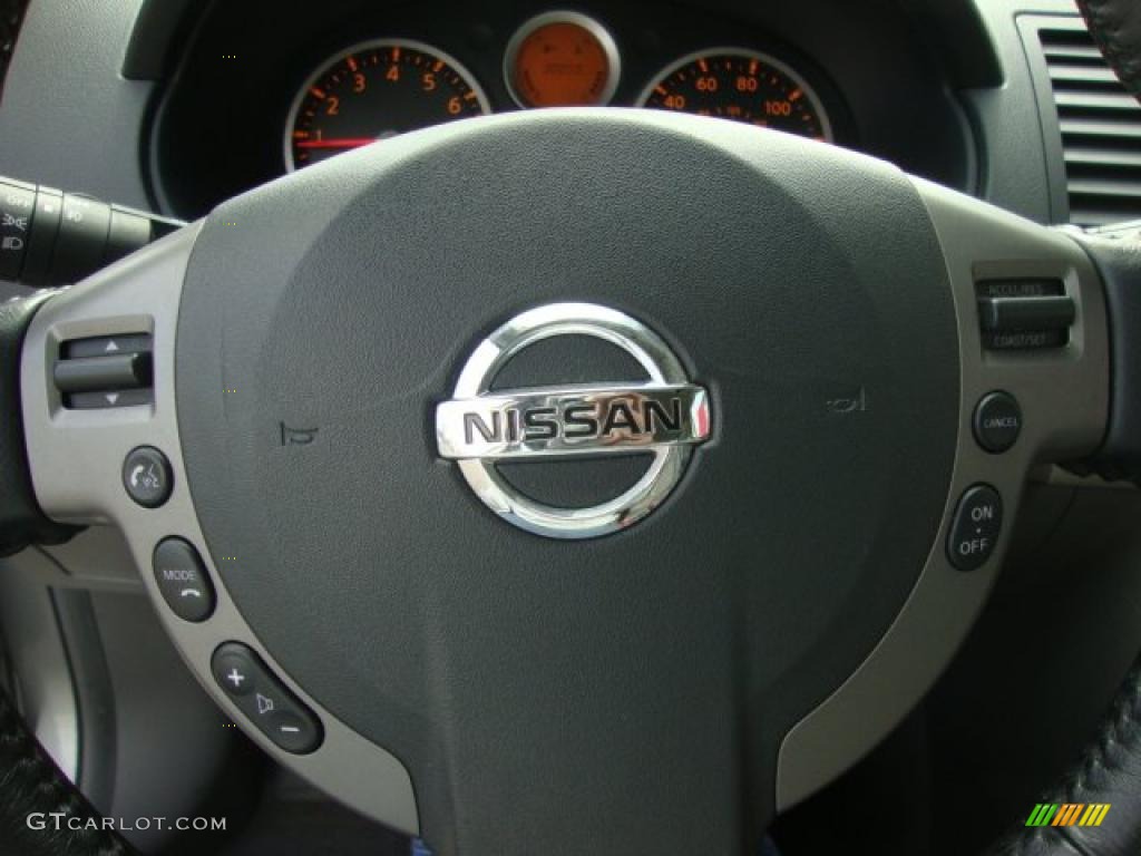 2008 Nissan Sentra 2.0 Controls Photo #48463065