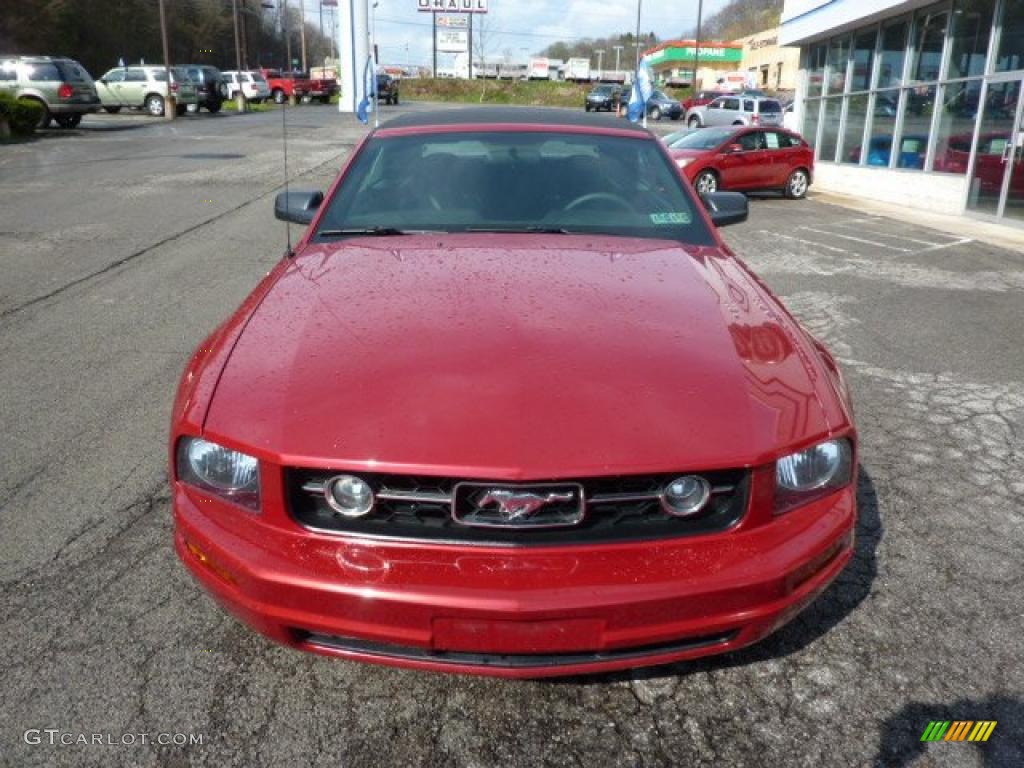 2008 Mustang V6 Premium Convertible - Dark Candy Apple Red / Dark Charcoal photo #6
