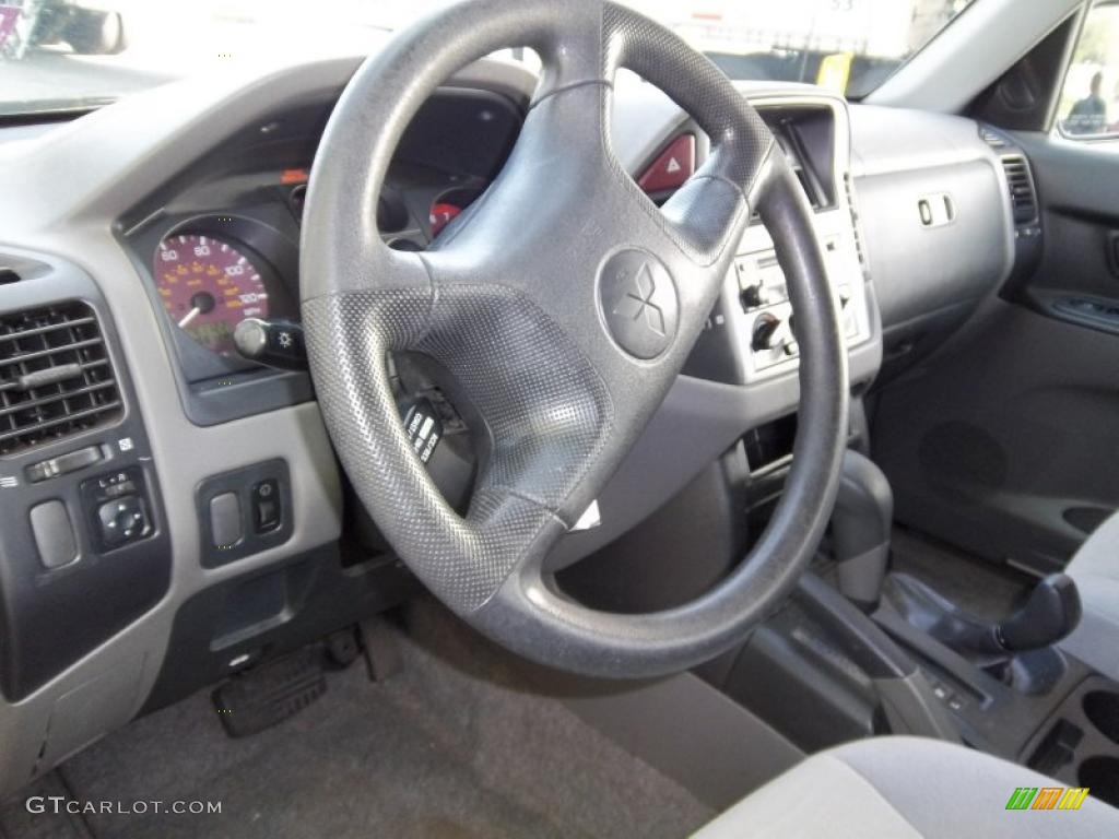 2001 Montero XLS 4x4 - Solano Black Pearl / Gray photo #7