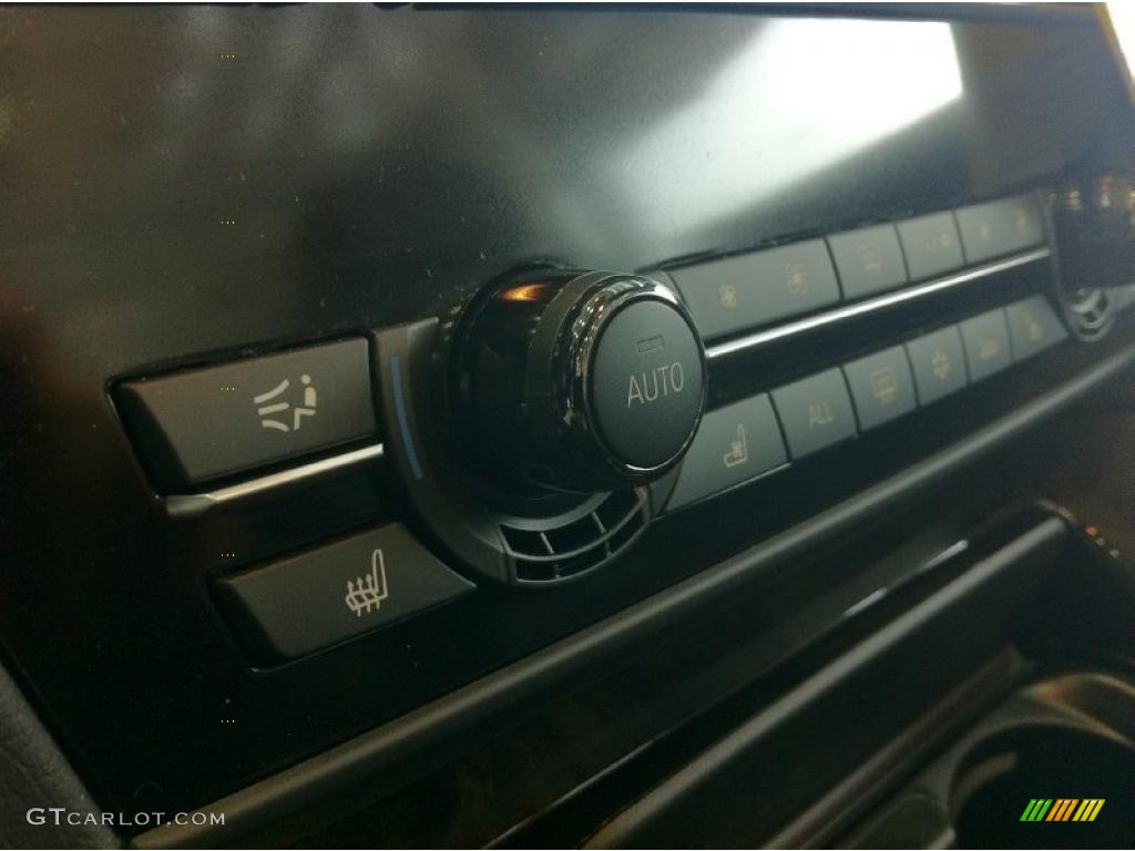 2012 BMW 6 Series 650i Convertible Controls Photo #48466665