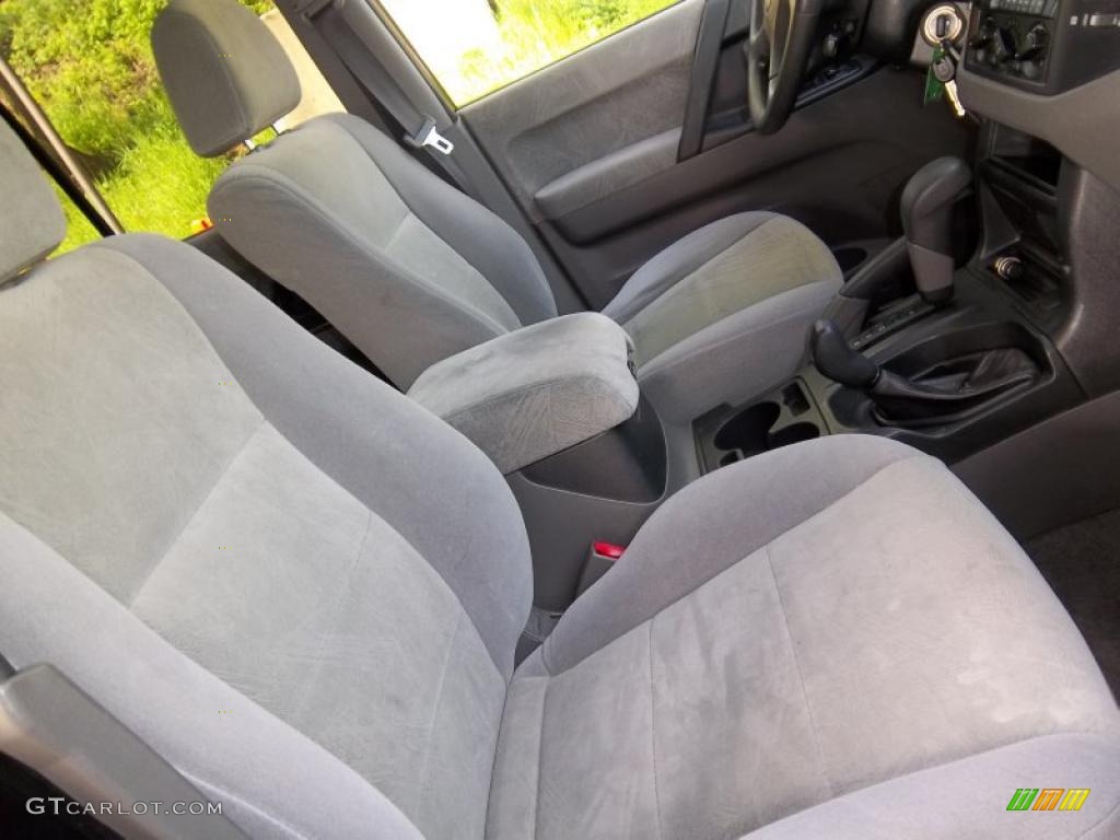 2001 Montero XLS 4x4 - Solano Black Pearl / Gray photo #15