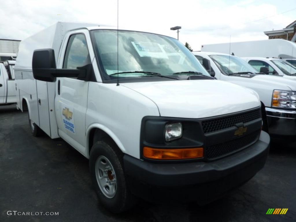 Summit White 2011 Chevrolet Express Cutaway 3500 Utility Van Exterior Photo #48468735