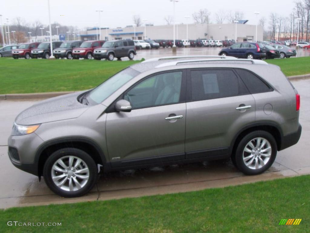 2011 Sorento LX V6 AWD - Titanium Silver / Gray photo #7