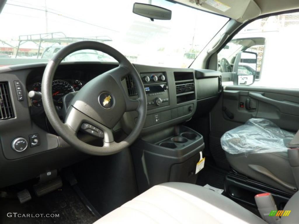2011 Chevrolet Express Cutaway 3500 Utility Van Medium Pewter Dashboard Photo #48468921