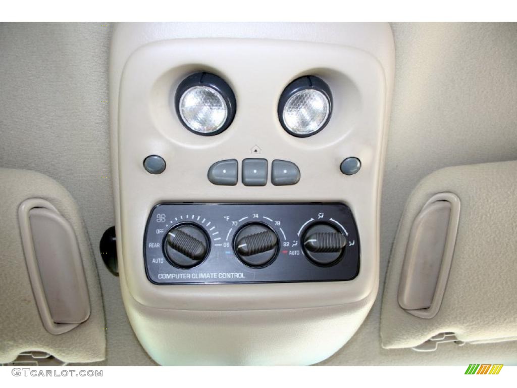 2001 Tahoe LT 4x4 - Indigo Blue Metallic / Tan/Neutral photo #55