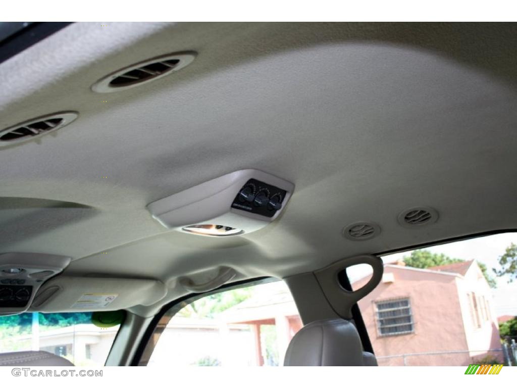 2001 Tahoe LT 4x4 - Indigo Blue Metallic / Tan/Neutral photo #58