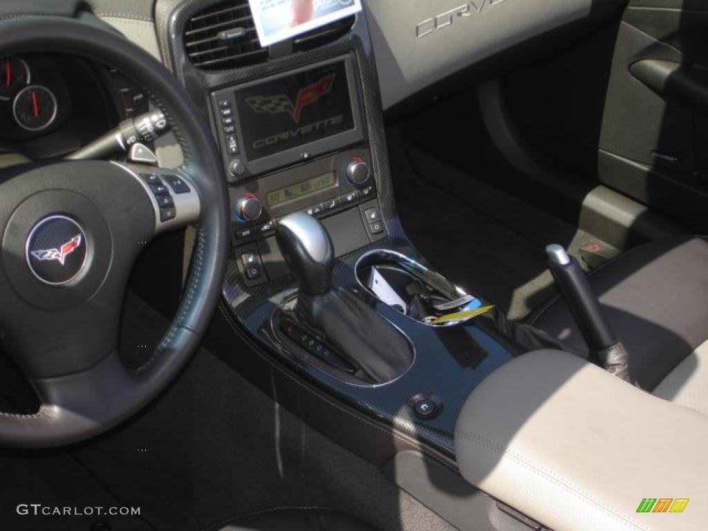2010 Chevrolet Corvette Grand Sport Convertible Controls Photo #48470736