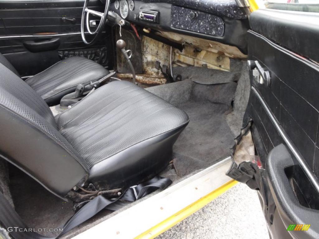 Black Interior 1971 Volkswagen Karmann Ghia Coupe Photo #48472173