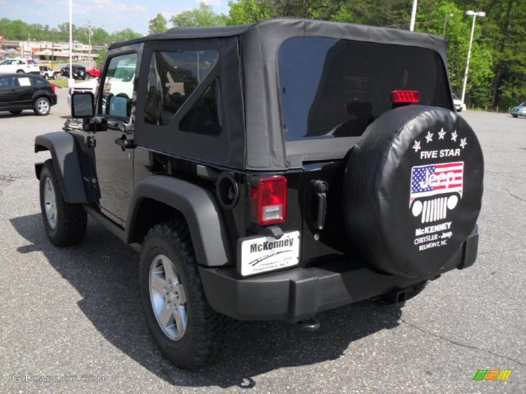 2011 Wrangler Rubicon 4x4 - Black / Black photo #2