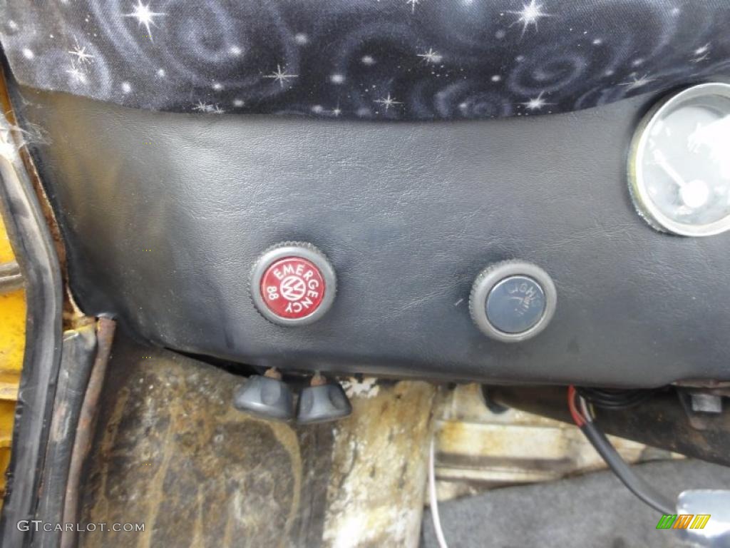 1971 Volkswagen Karmann Ghia Coupe Controls Photo #48472743