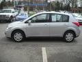 Brillant Silver - Versa 1.8 S Hatchback Photo No. 6