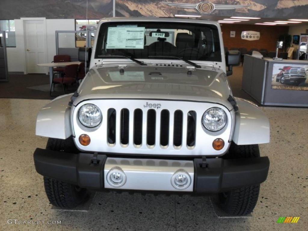 Bright Silver Metallic 2011 Jeep Wrangler Unlimited Sahara 70th Anniversary 4x4 Exterior Photo #48473430