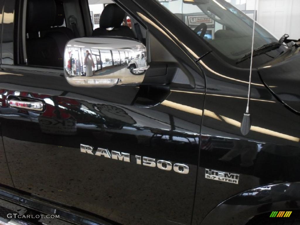 2011 Ram 1500 Laramie Quad Cab 4x4 - Brilliant Black Crystal Pearl / Dark Slate Gray photo #26